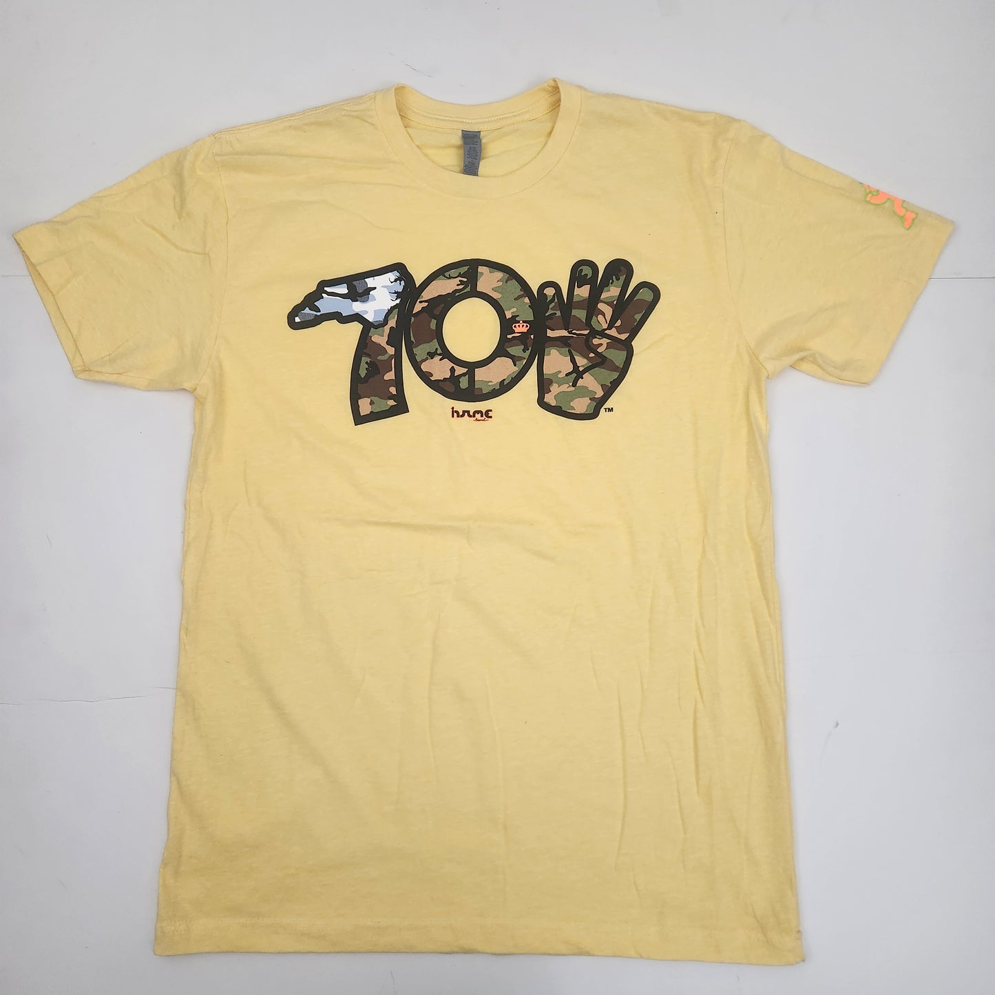 inAme 704 camo t