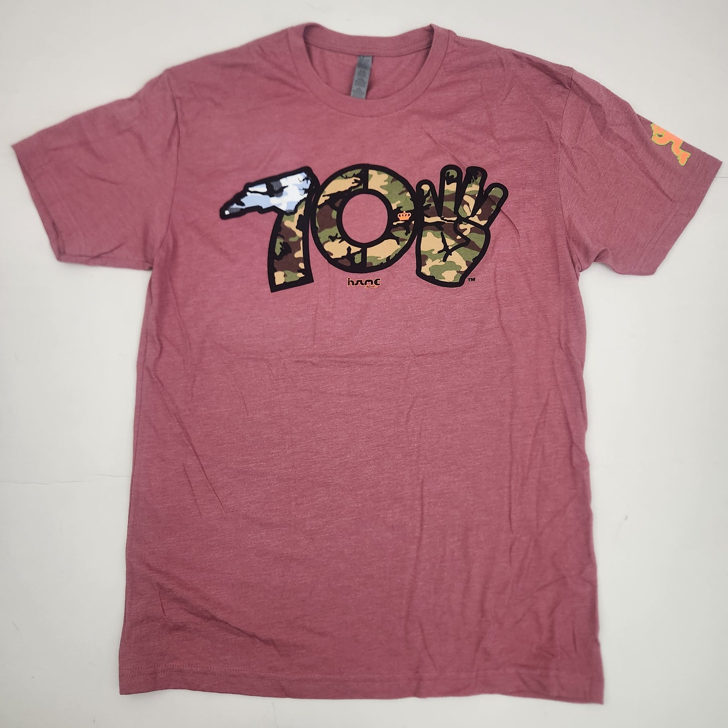 inAme 704 camo t