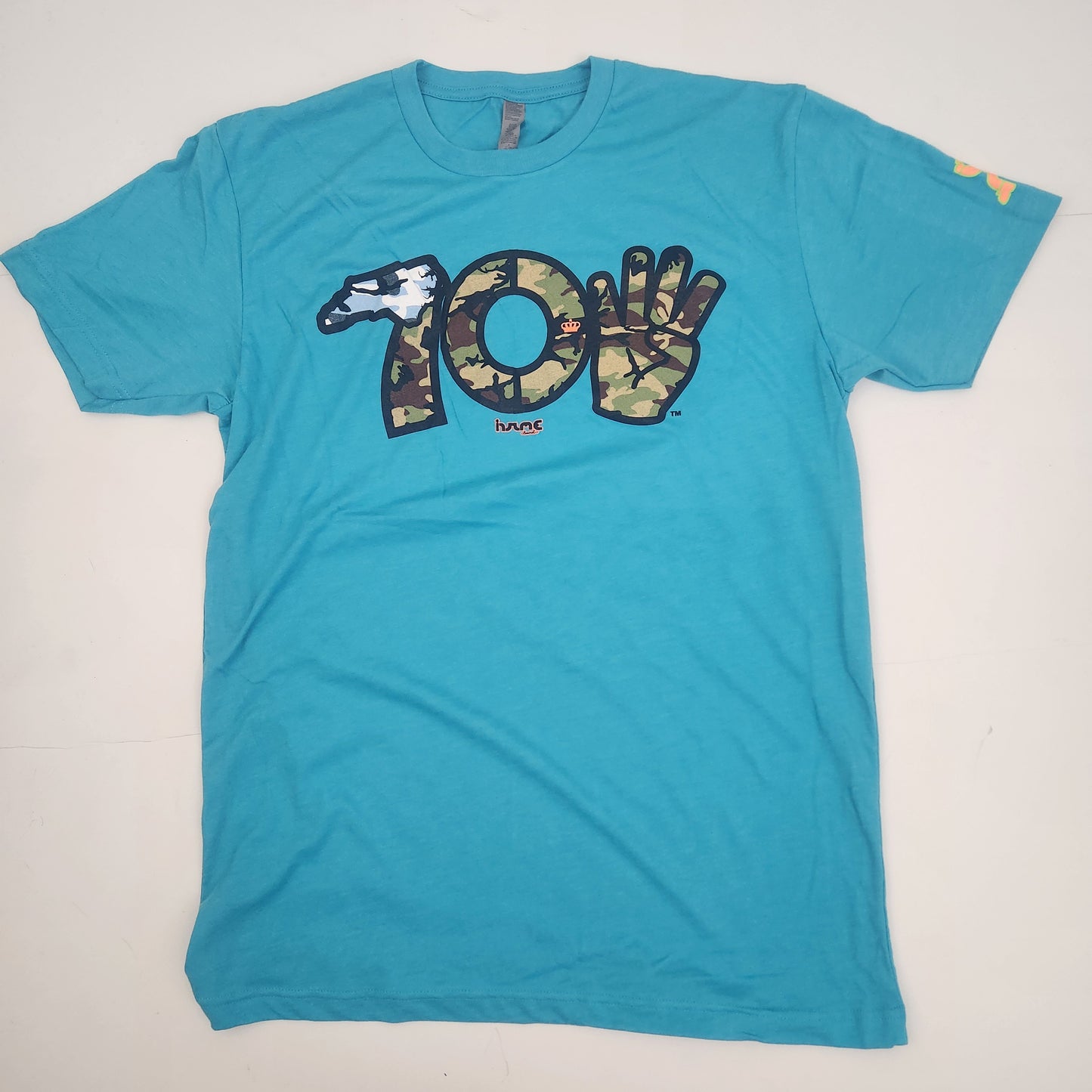 inAme 704 camo t