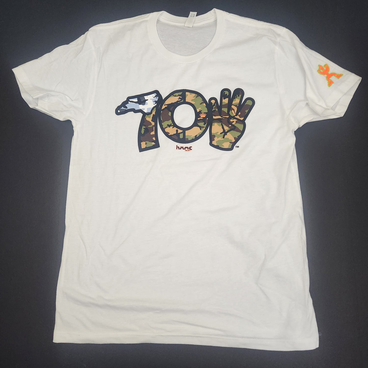 inAme 704 camo t