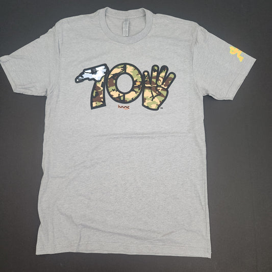 inAme 704 camo t